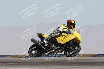 media/Dec-01-2025-Moto Forza (Mon) [[2daa91e15f]]/2-Intermediate Group/Session 2 Turn 9 Entry/